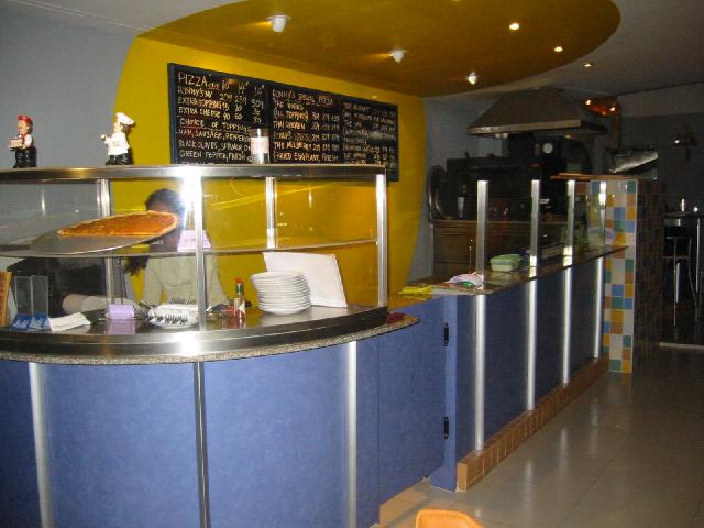 ronny's new york pizza at sukhumvit soi4